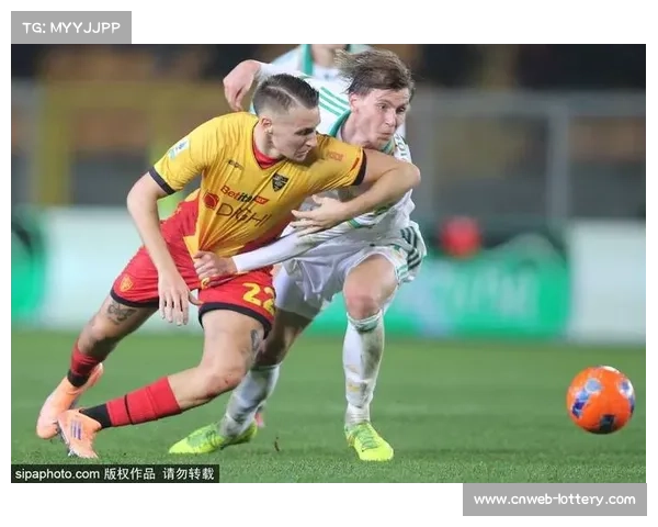 罗马2-0战胜莱切，弗格森贴地斩多夫比克替补破门